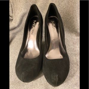 Women’s wedge shoes